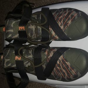 Lebron Soldiers Retro Size 11 Worned only 3 times
